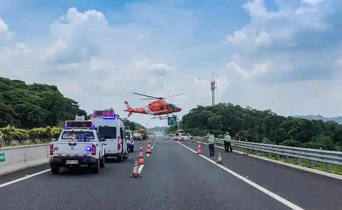 台儿庄区高速公路汽车救援案例