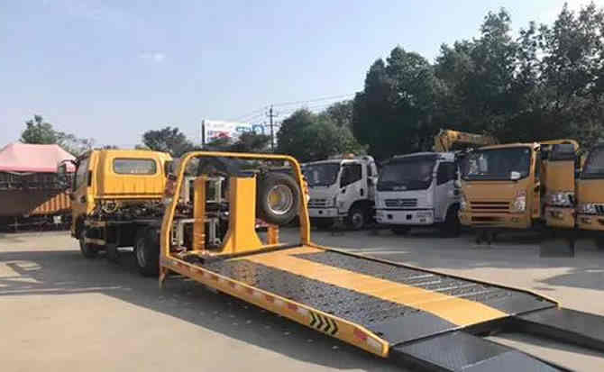 台儿庄区汽车中途维修案例